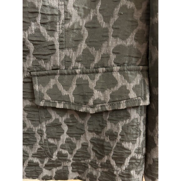 Think Tank Women’s Black Animal Print Short Jacket Blazer Career Sz Small - Picture 4 of 8